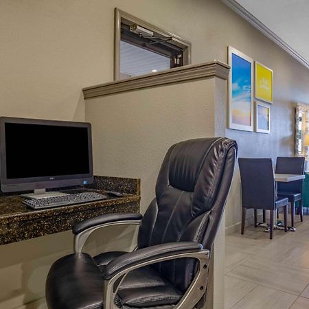 Days Inn By Wyndham Lonoke Buitenkant foto