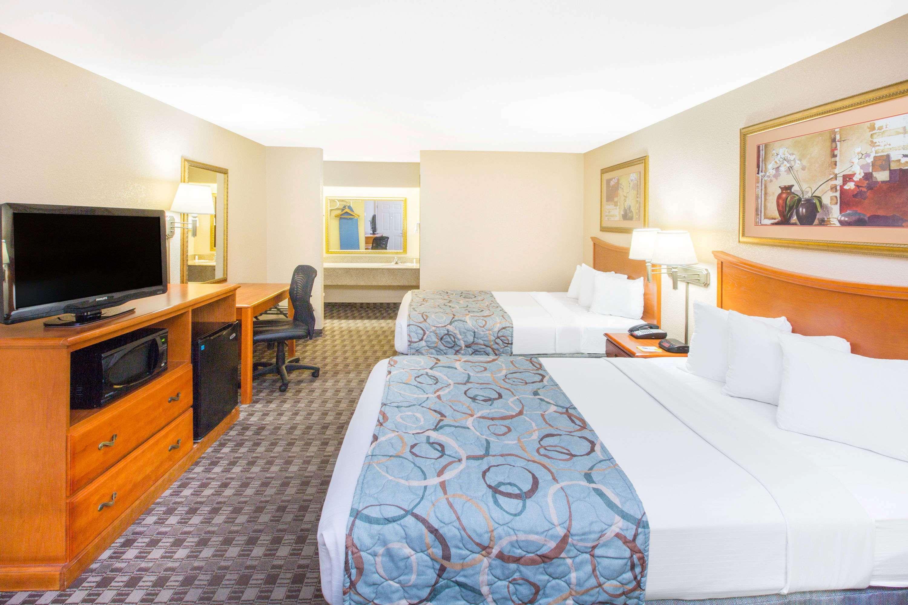 Days Inn By Wyndham Lonoke Buitenkant foto