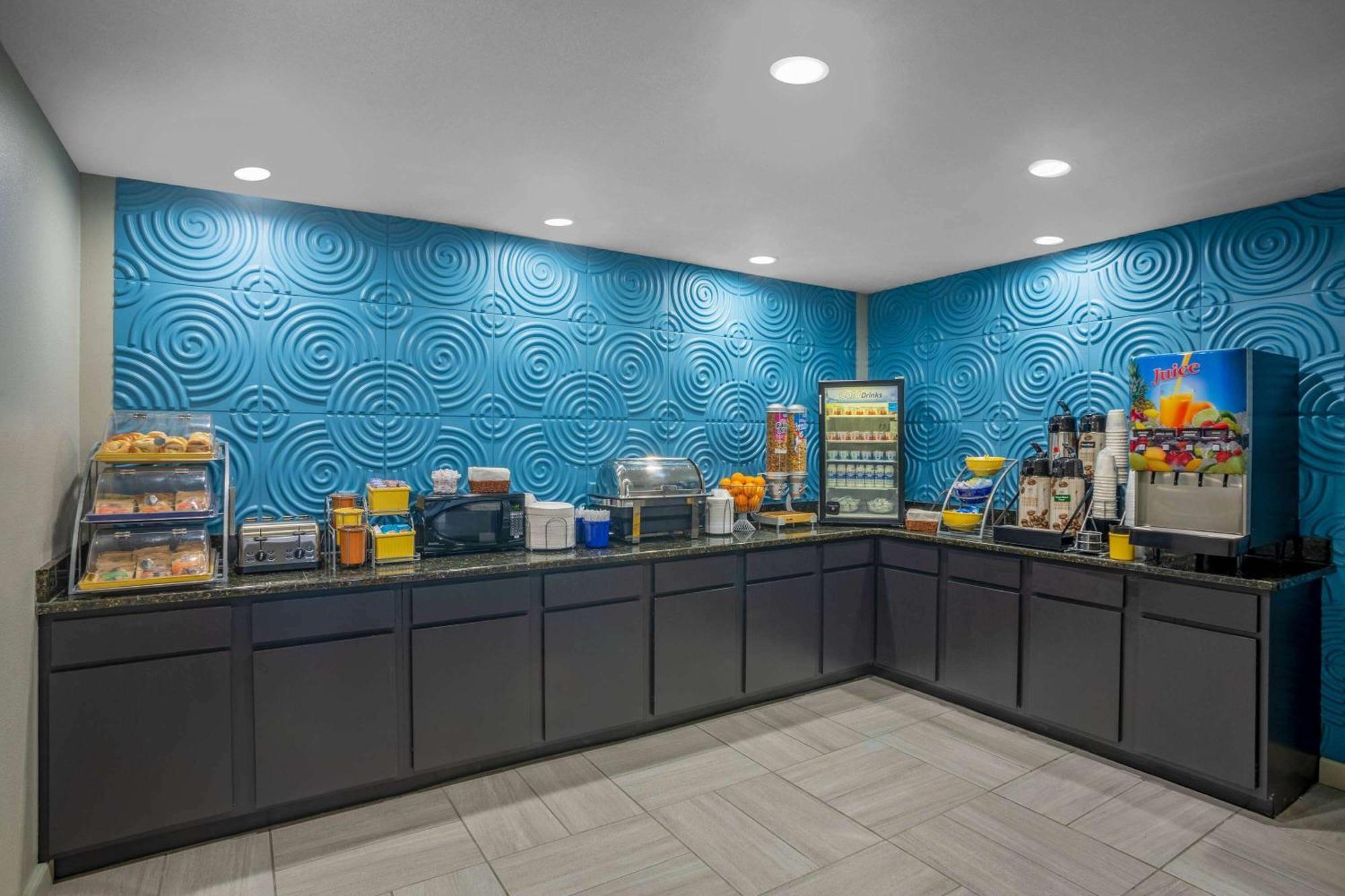 Days Inn By Wyndham Lonoke Buitenkant foto