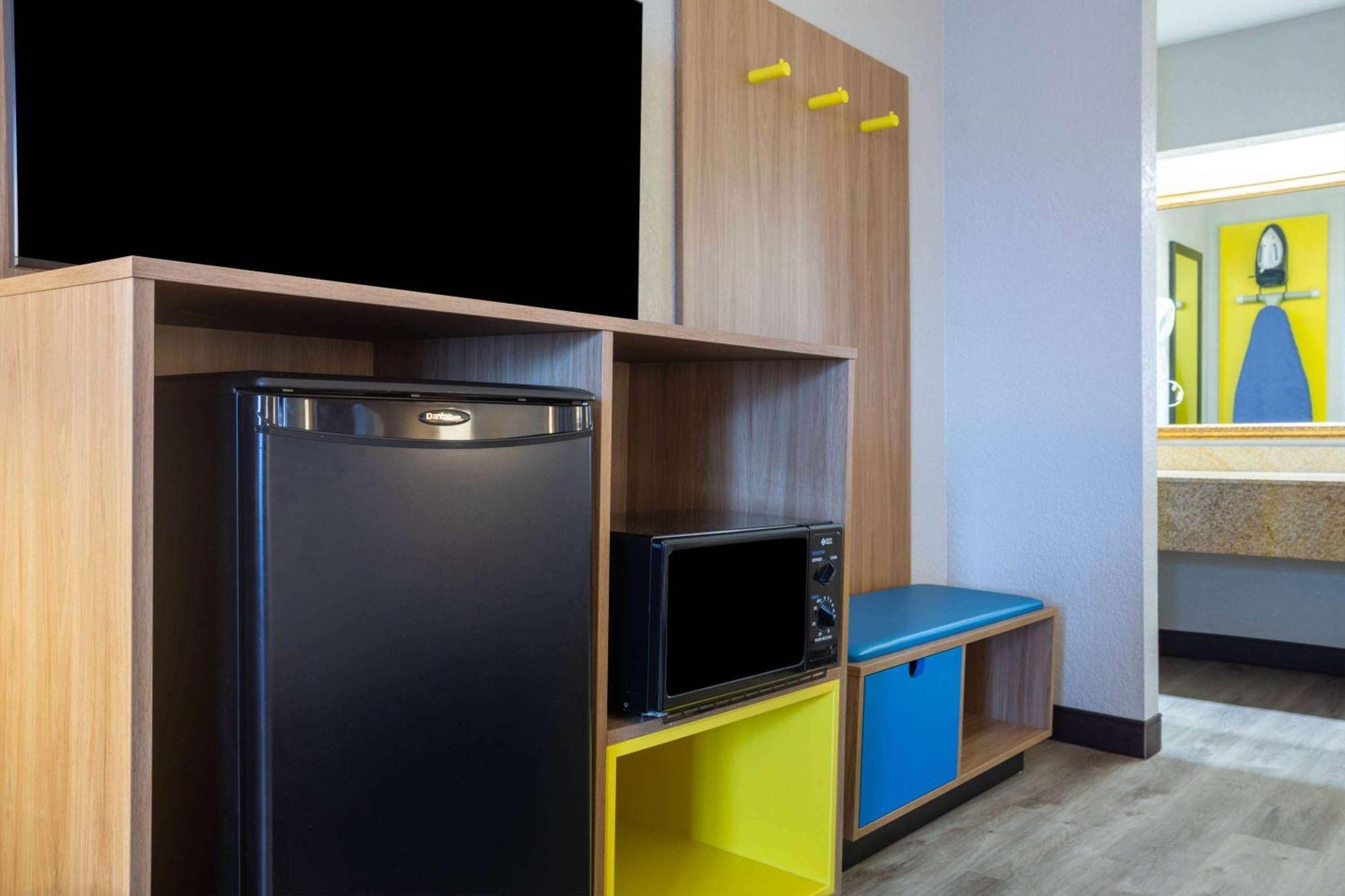 Days Inn By Wyndham Lonoke Buitenkant foto