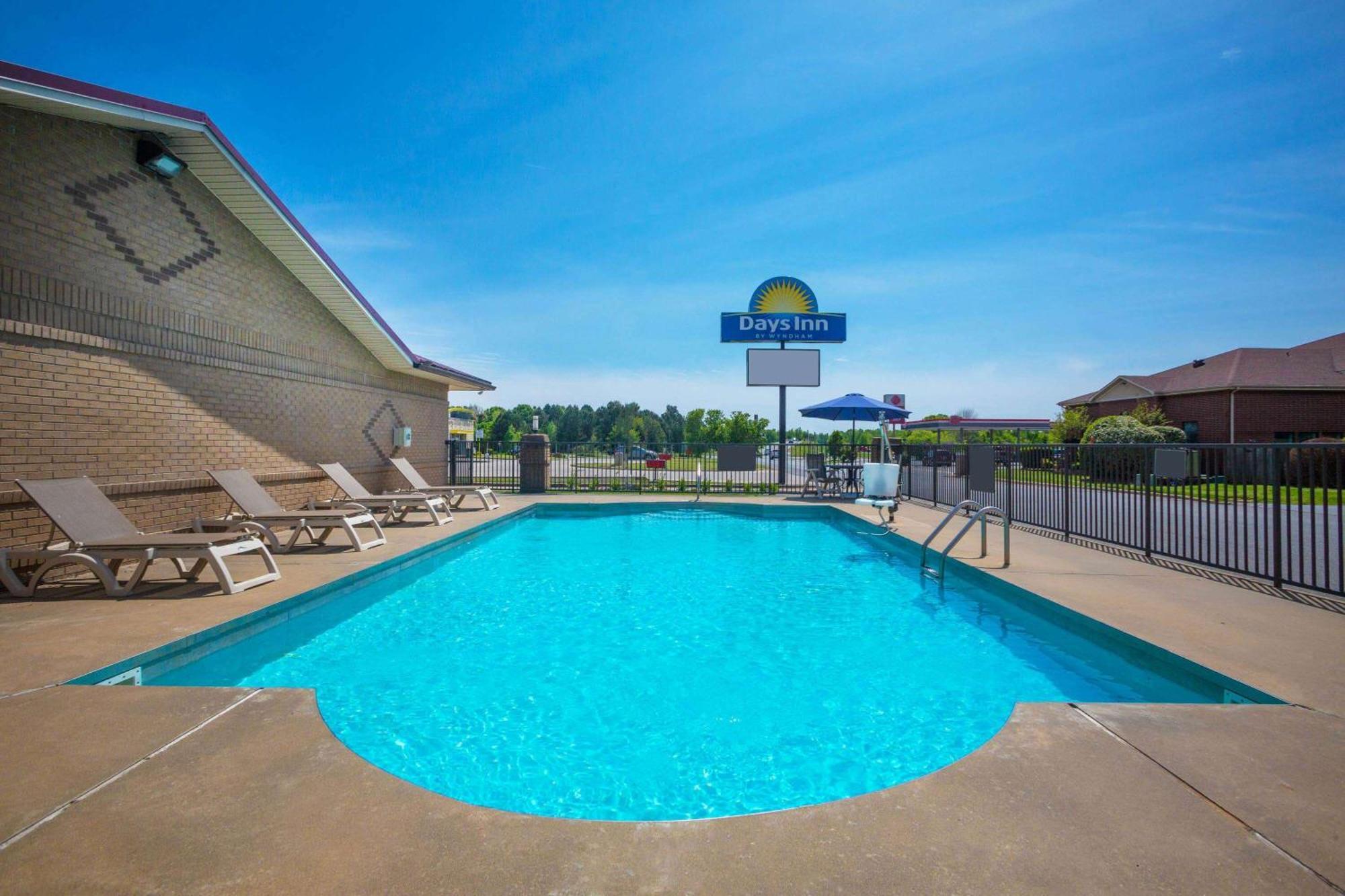 Days Inn By Wyndham Lonoke Buitenkant foto